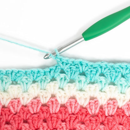 Clover Amour Crochet Hook Set 3672 – 10 Sizes